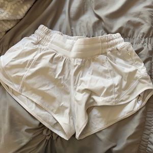 lululemon shorts hotty hot